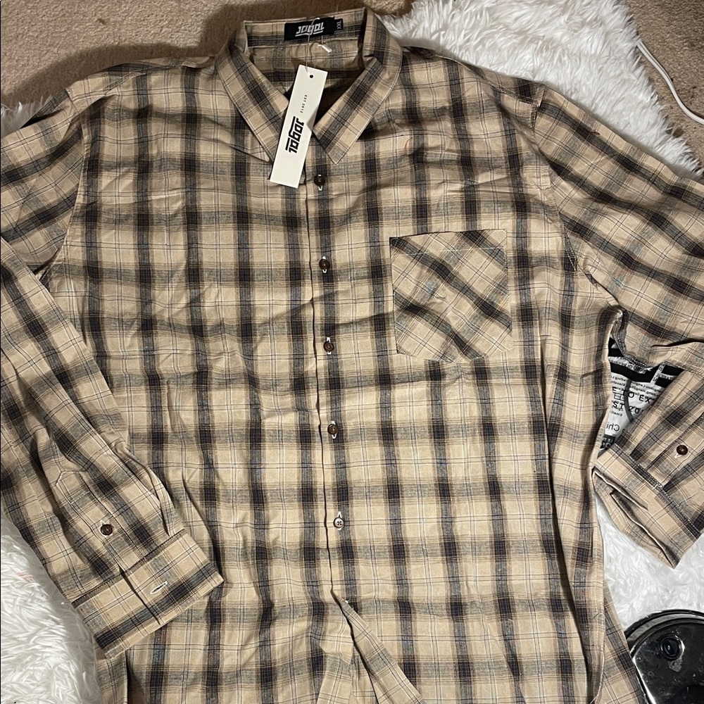 Rogue Territory Beige and Blue Plaid Shirt